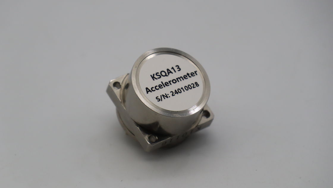 سنسور سرعت سنج مقاومت به ضربه 500g با فاکتور مقیاس 2.3 ~ 3.5mA / g و دمای کار -45 °C ~ + 100 °C