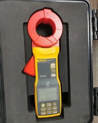Fluke 1630-2 FC زمین کلیمپ حداکثر ولتاژ به زمین 1000 V باتری نوع AA قلیایی IEC EN LR6 x4