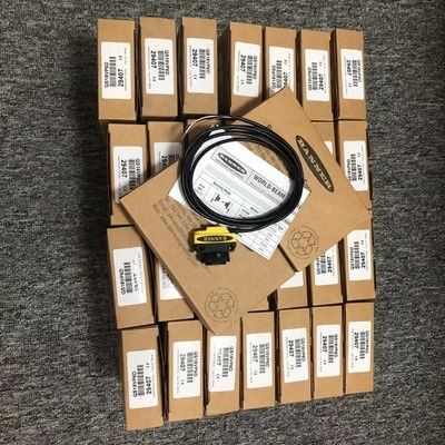 سنسور فوتو الکتریکی پراکنده QS18VP6D با دامنه حسگر 450 میلی متر IP67 NEMA 6 خروجی PNP نامگذاری شده و مکمل