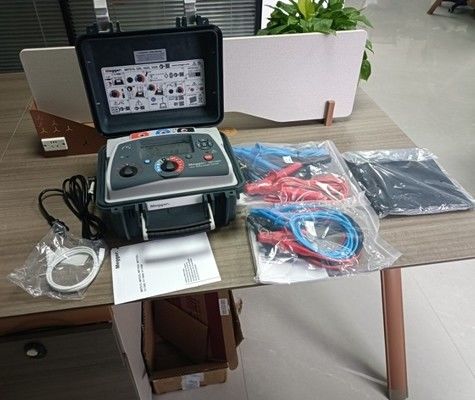 Megger MIT1025-UK تست کننده عایق با خروجی، مقاومت 20 Teraohms ، ولتاژ آزمون چند محدوده 10kV