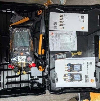 testo 557s Smart Vacuum Kit با لوله های لوله - Smart digital manifold با لوله های بی سیم و لوله های بی سیم و 4 لوله