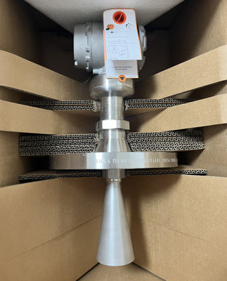 فرستنده سطح Rosemount 5408 با دقت ± 0.08، منبع تغذیه 4-20mA/HART و مطابقت SIS برای کاربردهای صنعتی
