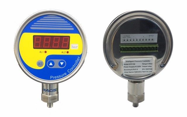 High Precision Digital Pressure Gauge IP65 24V 4 - 20mA 0.56 Inch LED Display